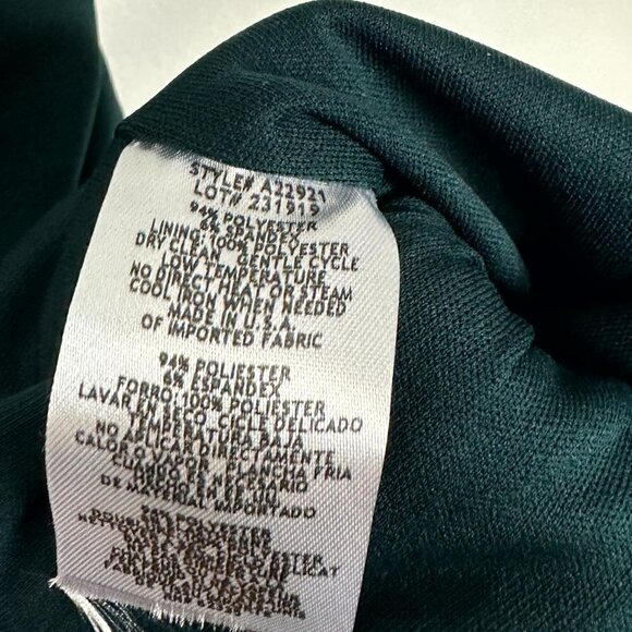 BETSY & ADAM Ruffle Bow Trumpet Gown in Pine Size US 4 - Picture 6 of 12